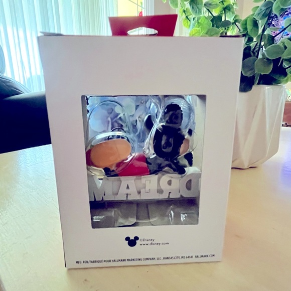 ✨ Hallmark Ornament Disney Mickey Mouse Dream NWT ✨ - Picture 6 of 9